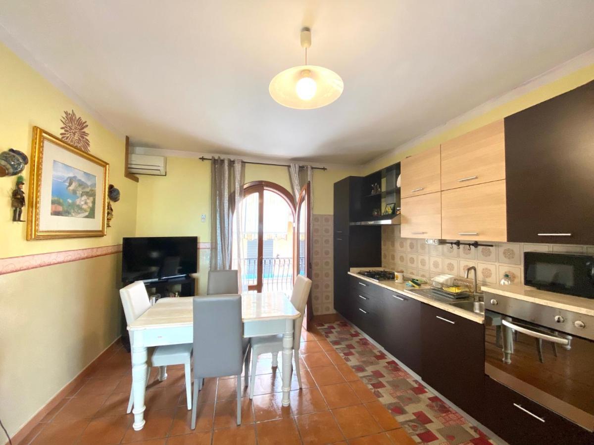 גיארדיני נאקסוס Apartments Mikros מראה חיצוני תמונה