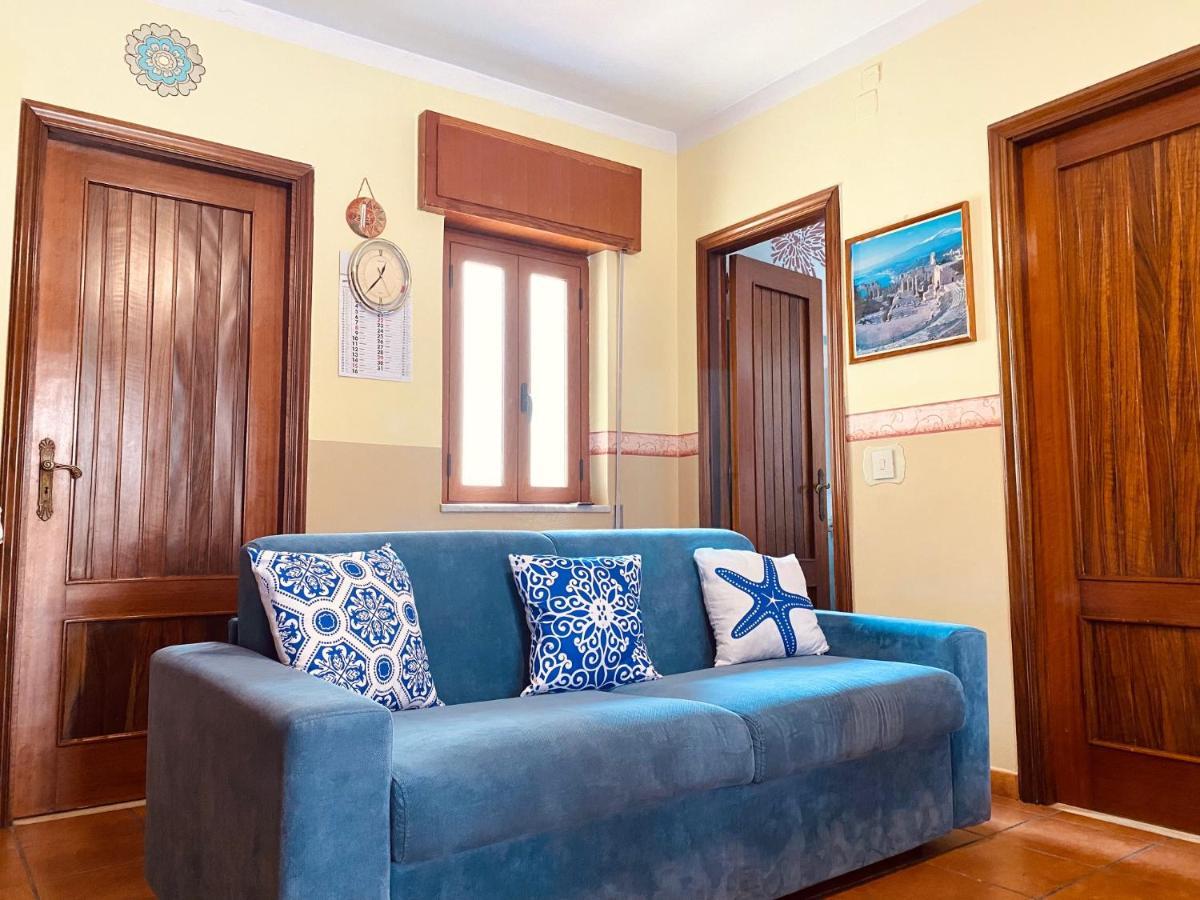 גיארדיני נאקסוס Apartments Mikros מראה חיצוני תמונה